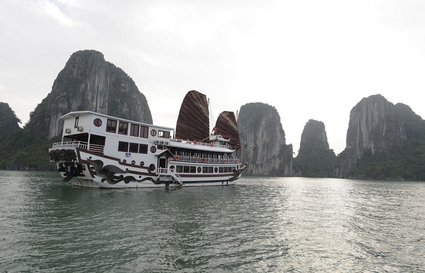 ROYAL PALACE CRUISE