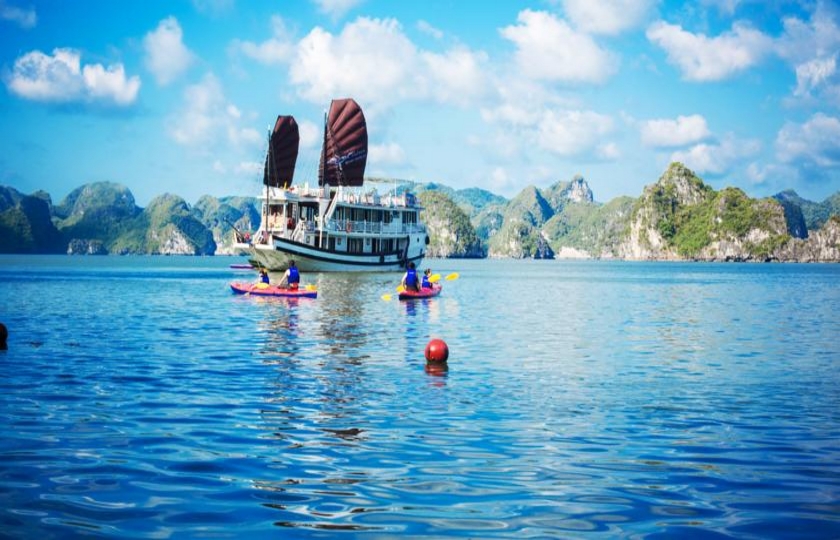 SWAN CRUISE HALONG
