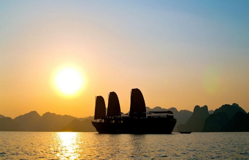 INDOCHINA SAILS