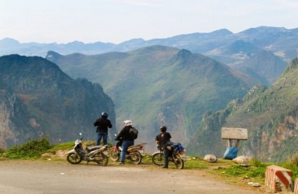 Northeast Vietnam Motorbike Tour 8 Days